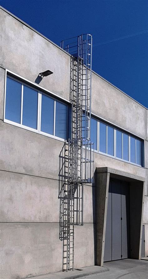 Scale Verticali A Gabbia In Alluminio Da Tecnoscale A Torino