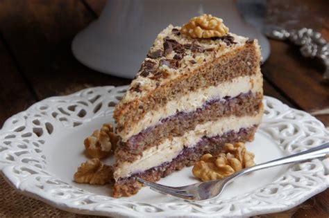 moje pasje Tort orzechowy z masą kajmakową Cake recipes Food No