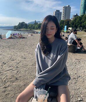 H Yojeong H Yojeong 71 Porn Pic
