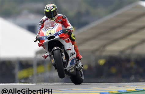 Motogp Le Mans Iannone Beffa Lorenzo E Rossi Risorge