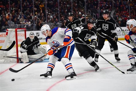 Tour d horizon de la LNH les Oilers l emportent en OT pour égaliser