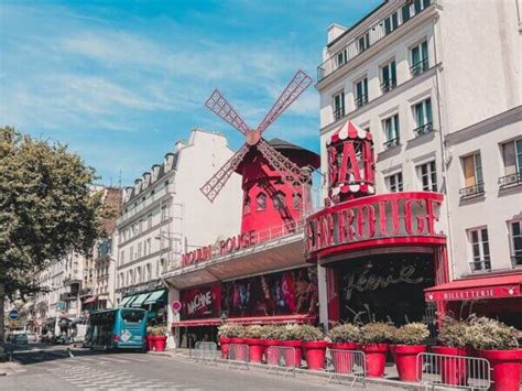 Ultimate Montmartre Walk How To Get Super Dreamy Paris Photos