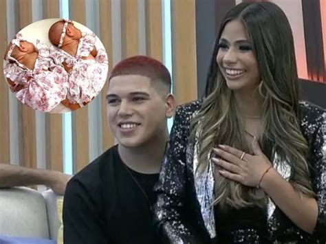 Daniela Celis Y Thiago Medina Mostraron La Carita De Sus Gemelas Por