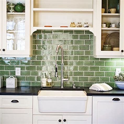 Creating An Eye Catching Green Glass Tile Backsplash Home Tile Ideas