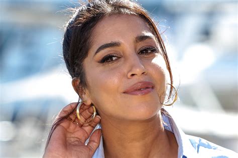 Le quotidien nous rattrape Leïla Bekhti se confie sur sa vie de