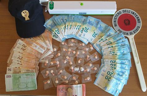 Cassino Droga E Soldi In Casa Arrestato Enne