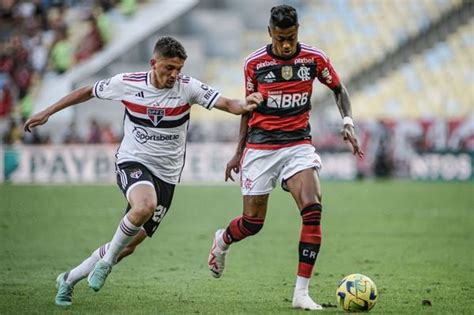 A Gazeta S O Paulo Bate O Flamengo No Rj E Sai Na Frente Na Final Da