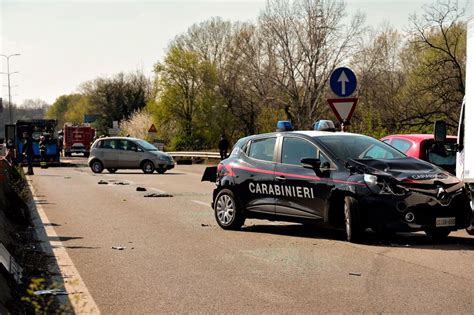 Roma Contromano Con Un Suv Sulla Laurentina Morta Una Donna Lettera43