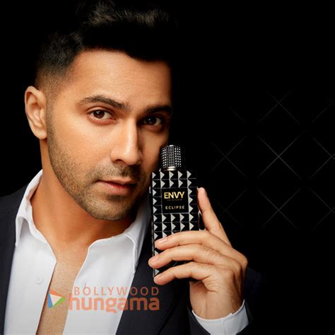 Varun Dhawan Photos Images Hd Wallpapers Varun Dhawan Hd Images