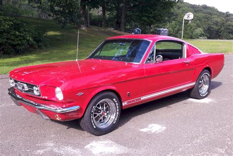 1965 Ford mustang rangoon red