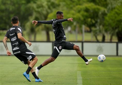 Escala O Do Corinthians Willian Desfalque Contra O Sport