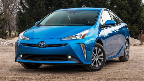 2019 Toyota Prius AWD-e First Drive Review: More All-Weather Capability | Automobile Magazine