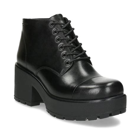 Vagabond 694-6111 - Členková | Baťa.sk Vagabond, Wedge Boot, Modeling ...
