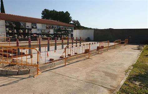 La Escuela Profesional Construye Nuevos Nichos En El Cementerio