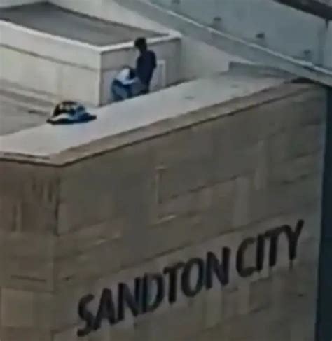 Video Of A Couple Having Sex On Rooftop In Sandton City Goes Viral