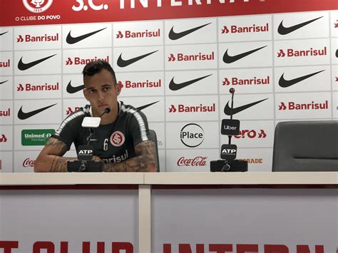 Iago Esquece Arbitragem E Foca Em Retomada Contra O Atl Tico Pr No