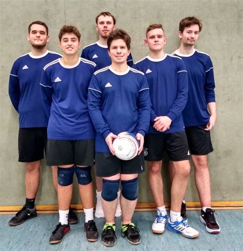 Ll Herren Bringen Punkte Mit Nach Hause Usc Bochum Faustball Und Turnen