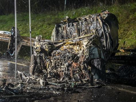 T Dlicher Unfall In Th Ringen J Hriger Steuerte Das Auto