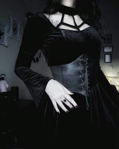 Pin By Lilo Rey On Outfits Lenceria Y L Tex Gothic Outfits Goth