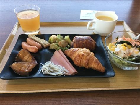 松山城も見えて朝食も美味しい‼️【カンデオホテルズ松山大街道】 ホテルと美味しいレストランの感想記事