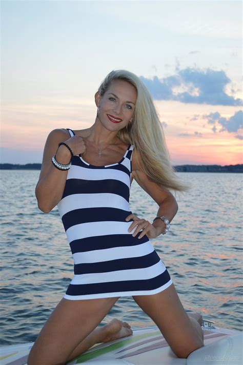 Bikini Model Victoria AI Enhanced DressToImpress 002 Topaz Sharpen Faceai Porn Pic