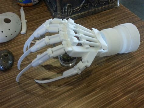 new nightmare robot glove 3d print by rubenvoorhees1 on DeviantArt