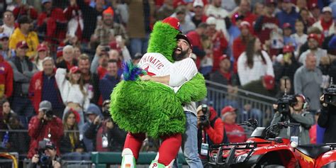 Jason Kelce's relationship with Phillies