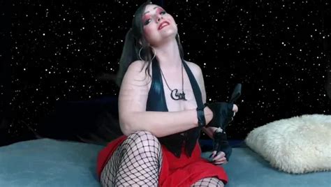 Danger Darling An Introduction Fishnet MILF Porn Feat DangerDarling XHamster