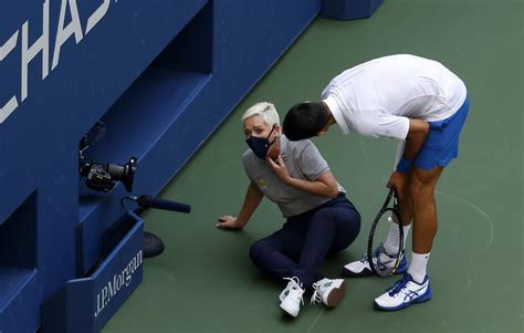 Así Fue El Pelotazo Que Dejó A Novak Djokovic Fuera Del Us Open