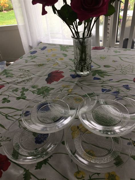 Sex gamla glasassietter med fint mönster ᐈ Köp på Tradera