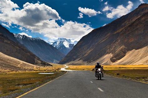 Leh Ladakh Bike Trip Complete Guide For Bikers Swan Tours