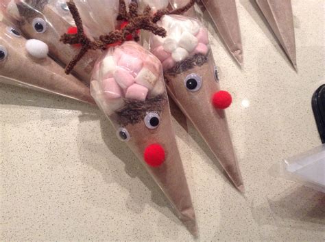 Christmas Reindeer Hot Chocolate Cones Detalles Navideños Navideño Navidad