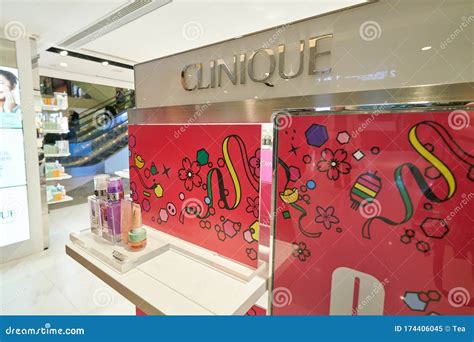 Clinique Store Editorial Image Image Of Interior Market 174406045