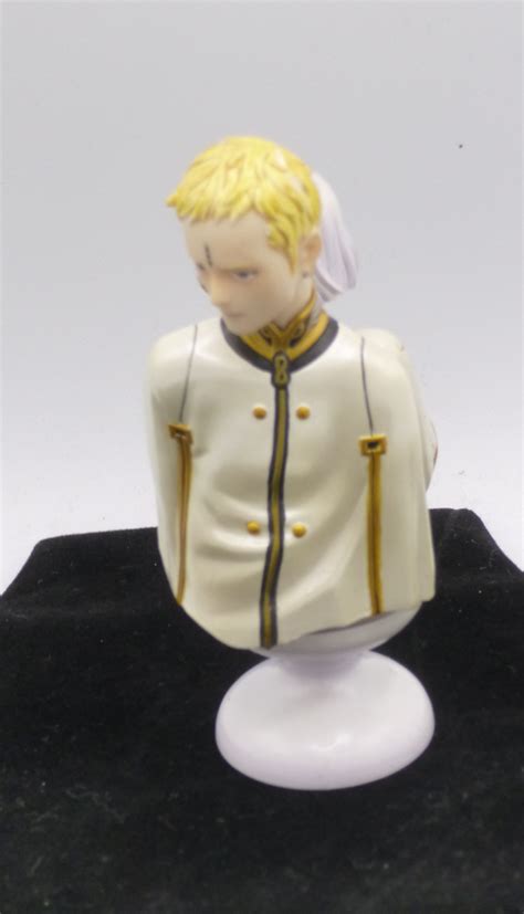 Action Figure Busts Dio Eraclea And Lucciola From Anime Series Last