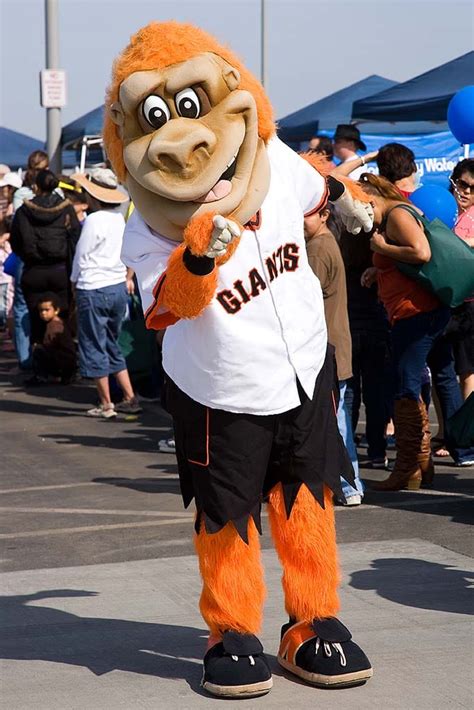 Gigante Mascot Hall Of Fame