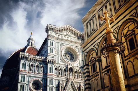 Fachada Da Bas Lica Famosa De Santa Maria Del Fiore Floren A Imagem De