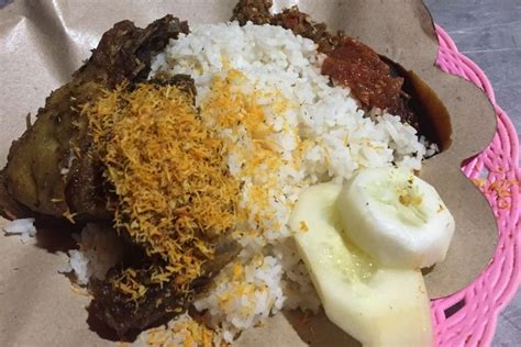 Foto Berburu Bebek Goreng Di Surabaya Ini 4 Pilihan Kedai Nasi Bebek