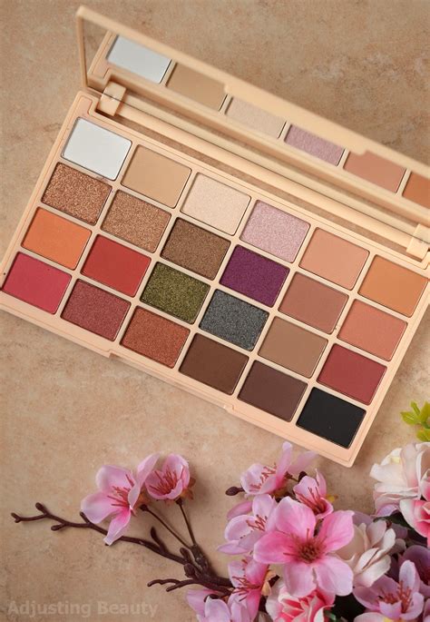 Review Makeup Revolution Soph X Eyeshadow Palette Adjusting Beauty