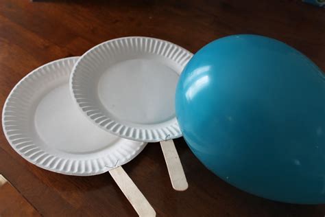 Indoor Kids Game Idea: Balloon Ping Pong {Kids Craft} - Keeping it Simple