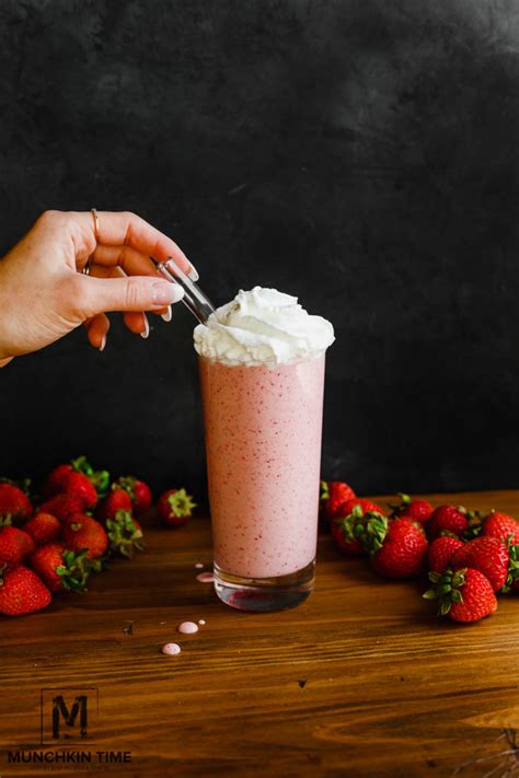 Strawberry And Cream Frappuccino Recipe Munchkin Time