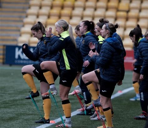 Scottish Womens Football Pyramid Warming Up Shekicks