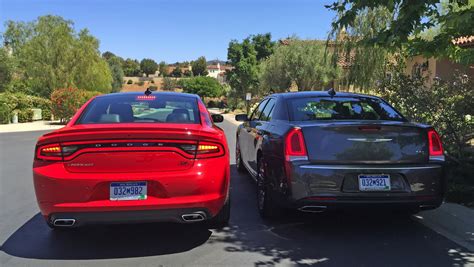 Car Wars Chrysler 300c Vs Dodge Charger Which Car Has The Better Exterior Design Autospies