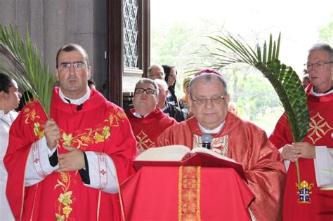 Dom Joel Na Missa De Domingo De Ramos Na Catedral Diocese De Petr Polis