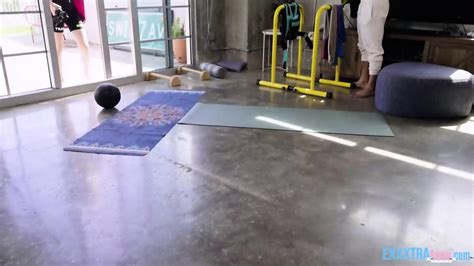 Tight Pussy Blonde Teen Scarlett Hampton Nailed Hard By Fitness Trainer Duncan Saint