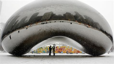 Chicagos Iconic Bean Sculpture Reopens To Tourists After Nearly A