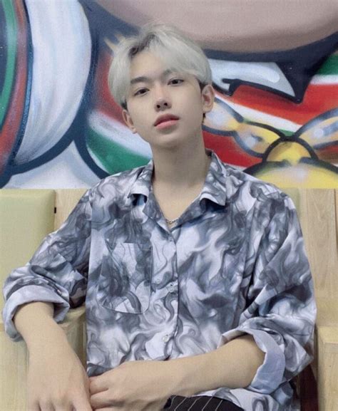 Ngô Quyền Linh là ai Tiểu sử hot boy 2k3 nổi đình đám MXH Vuidulich vn