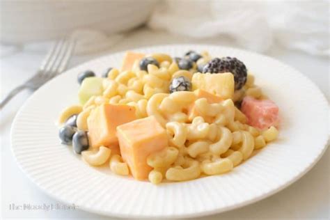 Easy Macaroni Fruit Salad ~ The Moody Blonde