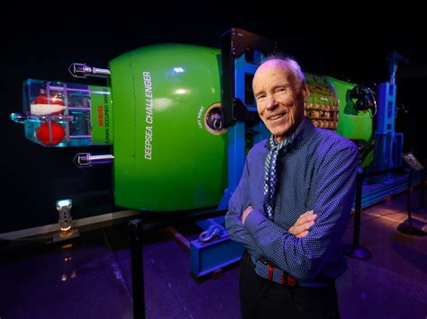 El Deepsea Challenger De James Cameron En Exhibición En Ottawa