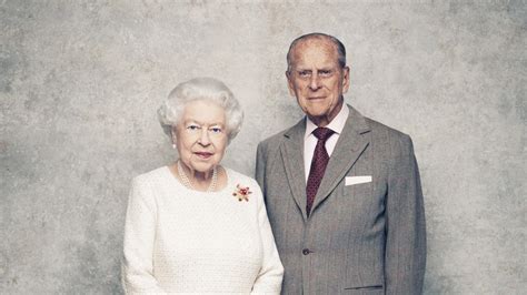 New Photos Queen Elizabeth Ii Prince Philip 70th Wedding Anniversary