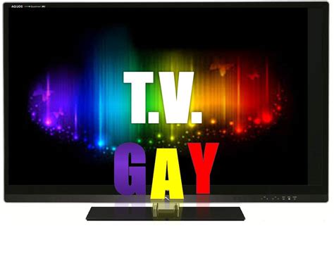 SAL DEL CLOSET T V GAY